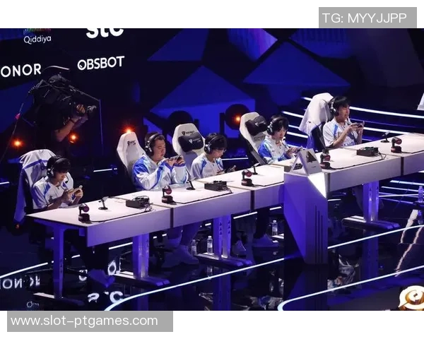 电竞比分王者荣耀装备选购必备键盘推荐助你轻松赢得比赛